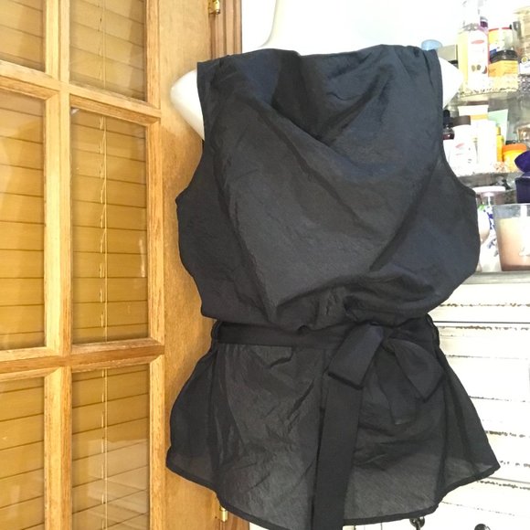 ✨️2 for $30✨️ Cowl Neck Top w Ribbon Tie at the waist By Gap Size M - Picture 3 of 4